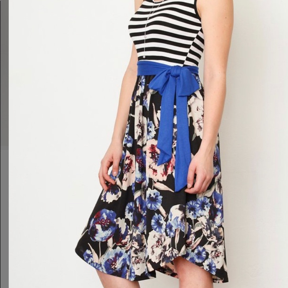 Women’s dress